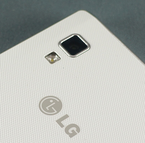 LG Optimus L9 : capteur photo