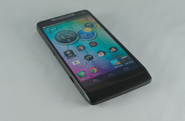 Motorola Razr i : design