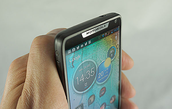 Motorola Razr i : prise en main