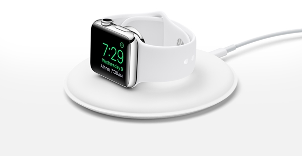 Apple Watch : la station de charge officielle est disponible