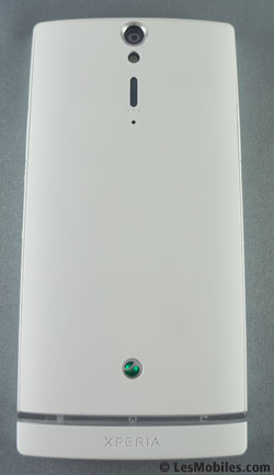 Sony Xperia S : vu de dos