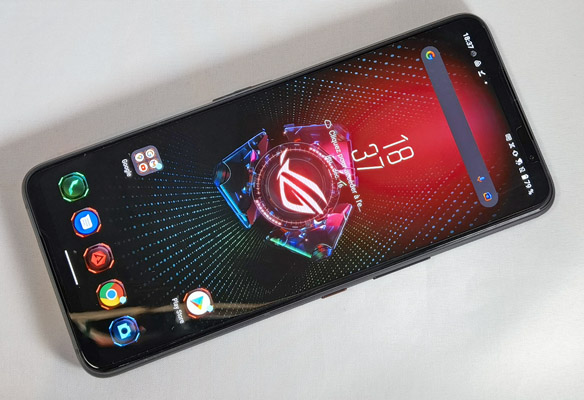 Ecran de l'Asus ROG Phone 5s Pro